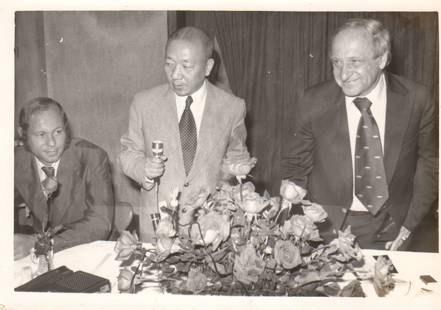 機構介紹 / 緣起(標題圖檔)